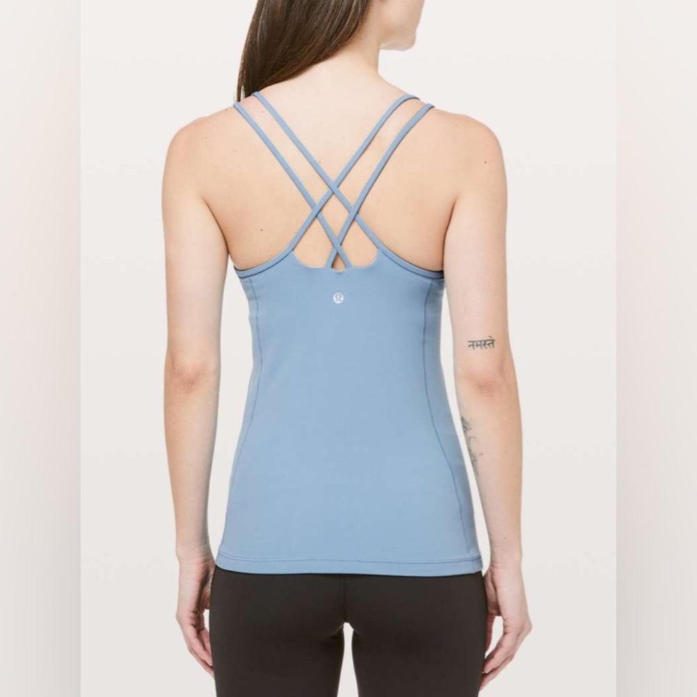 Lululemon Free To Be Tank *Nulu
Cascade Blue Size 8